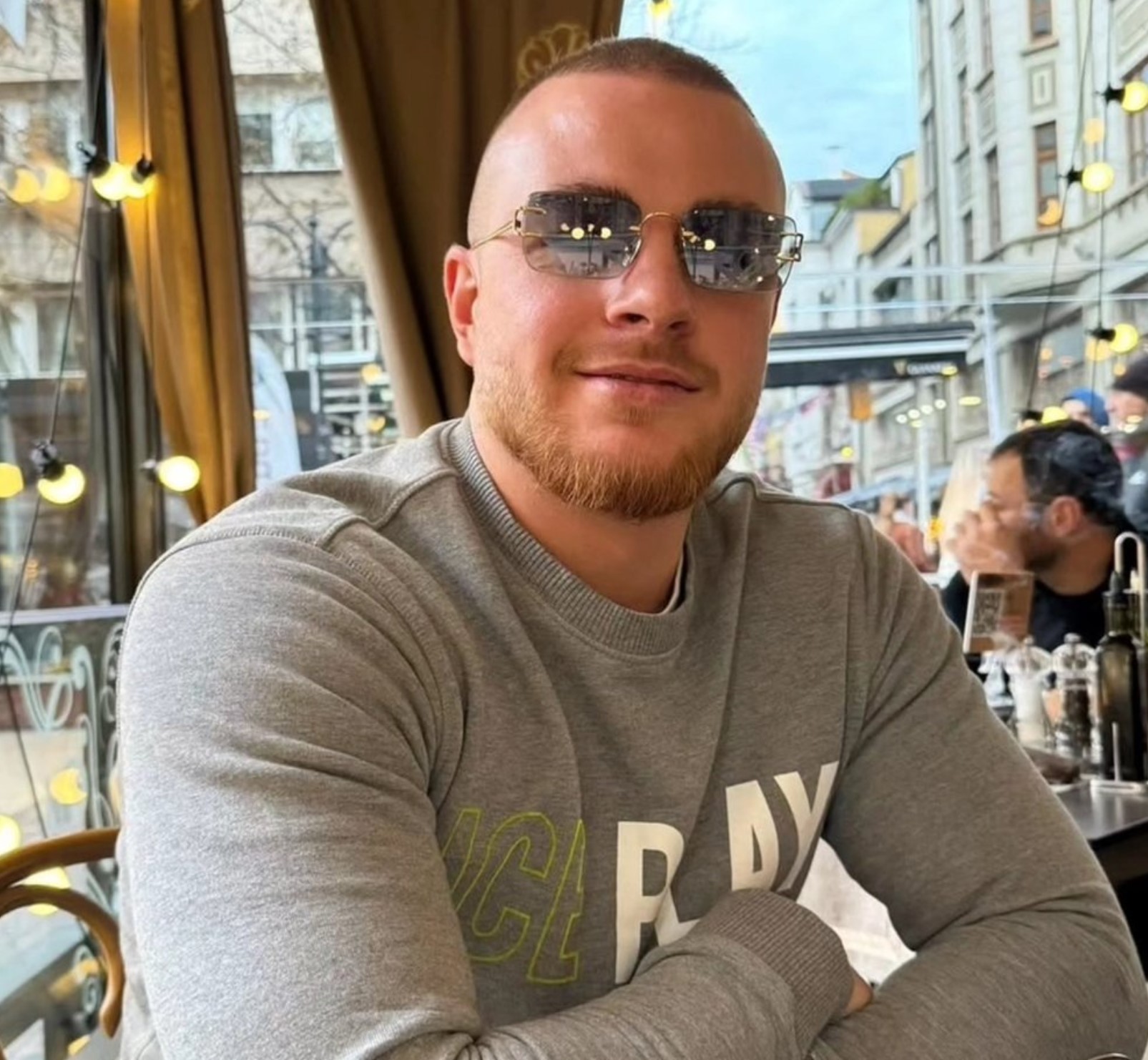 Мартин В.